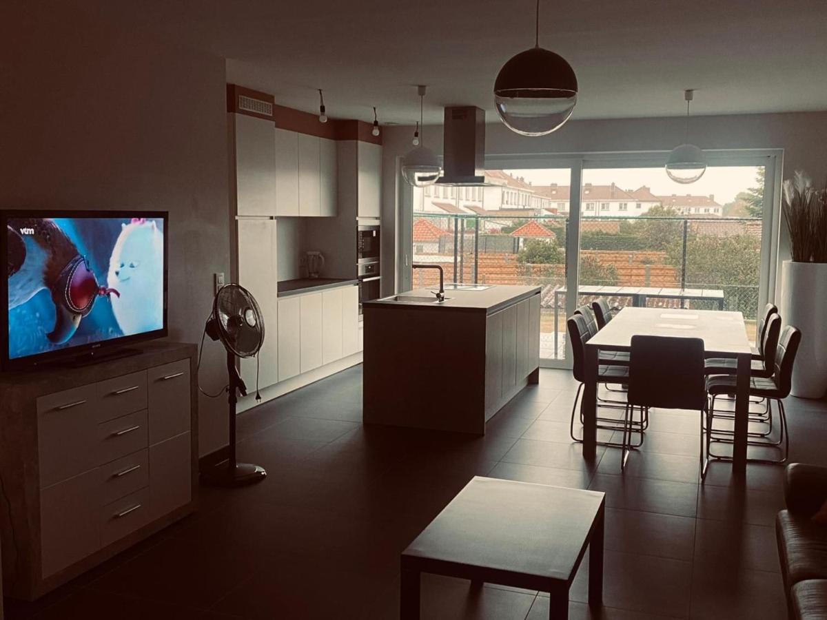 Holiday Home In De Panne Near Plopsaland Екстер'єр фото